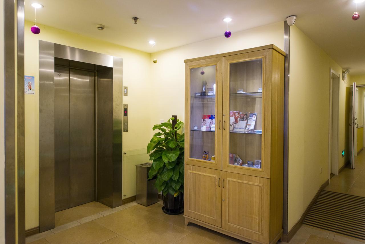 Home Inn Shanghai Lujiabang Road Metro Station Exteriör bild